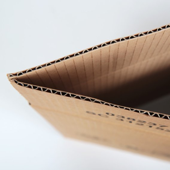 Carton simple cannelure 320 x 250 x 180 mm